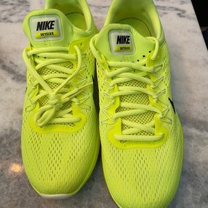 Nike Skyelux Men’s 10 shoes